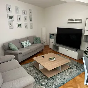  Apartment Arena With 3 Bedrooms In The Center Kroatien